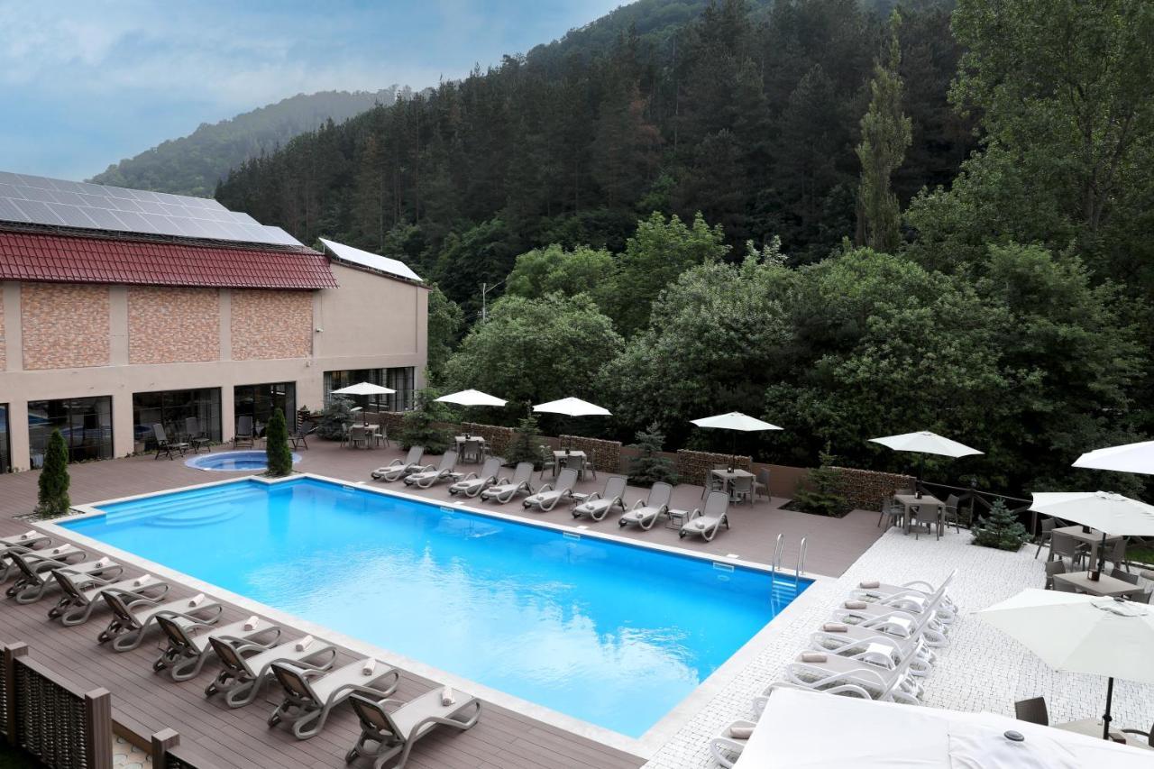 Best Western Plus Paradise Hotel Dilijan Exterior foto